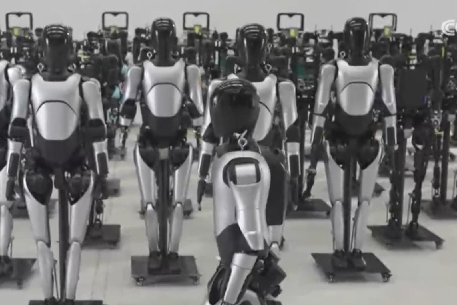 央视报道！揭秘z6mg·人生就是博机器人量产超级工厂